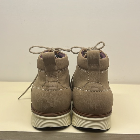Tommy Hilfiger Tan Leather Hugh Top Sneakers Men’s Size 9 (Used) - Picture 4 of 6